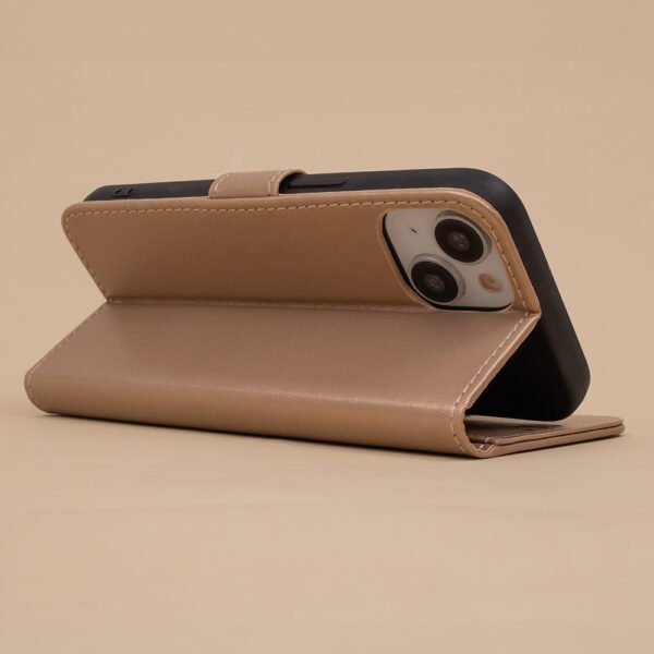 Smart Classic case for iPhone 16 pro max gold - Image 6